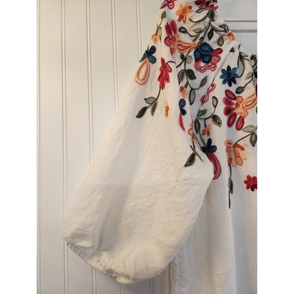 Kindred Womens 2X White Floral Embroidered Sheer Peasant Blouse Balloon Sleeve - Picture 3 of 12